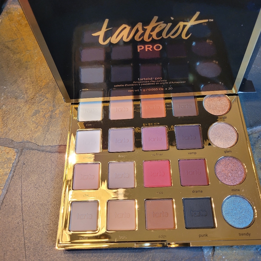 Tartliest Pro Amazonian Clay Palette
